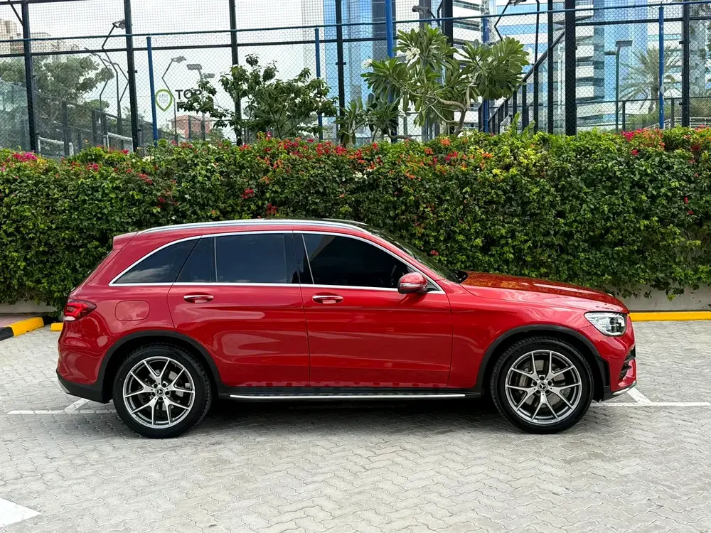 AED 1,412 EMI • GCC 2020 Mercedes GLC 200 4M AMG 2.0L V4 • Full Luxury - Image 4