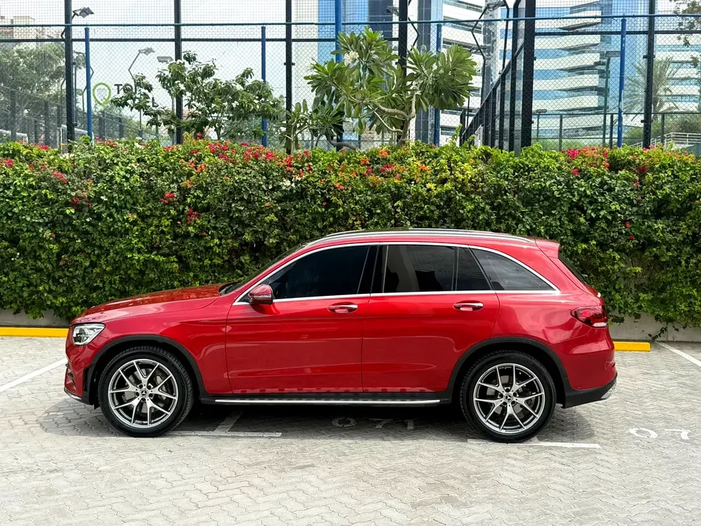 AED 1,412 EMI • GCC 2020 Mercedes GLC 200 4M AMG 2.0L V4 • Full Luxury - Image 5