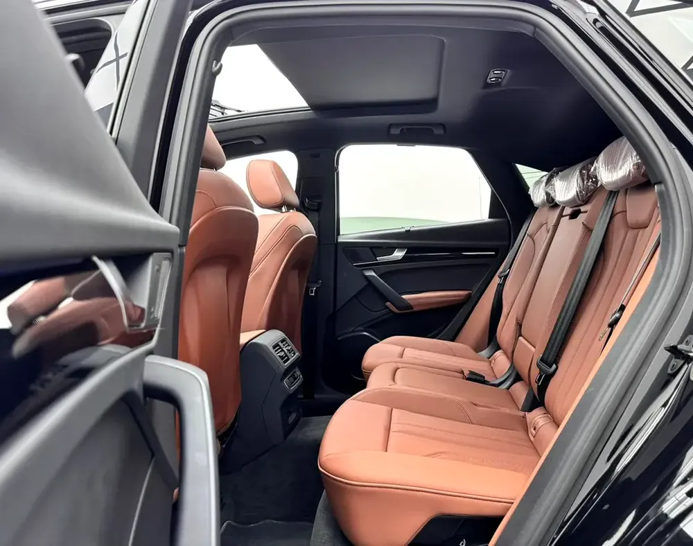2025 Audi Q5 Sportback S-Line 45 TFSI Quattro, 2030 Audi Warranty and Service Pack, GCC - Image 13