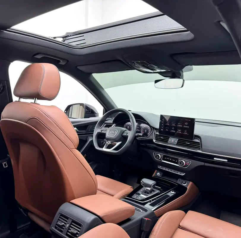 2025 Audi Q5 Sportback S-Line 45 TFSI Quattro, 2030 Audi Warranty and Service Pack, GCC - Image 16