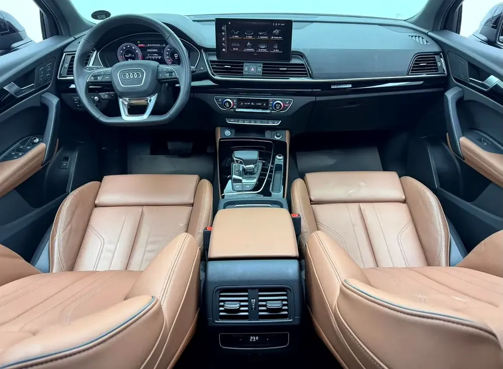 2025 Audi Q5 Sportback S-Line 45 TFSI Quattro, 2030 Audi Warranty and Service Pack, GCC - Image 7