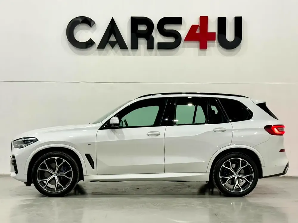 2022 GCC BMW X5 M-sport / warranty and service package with agency (AGMC) - Image 5