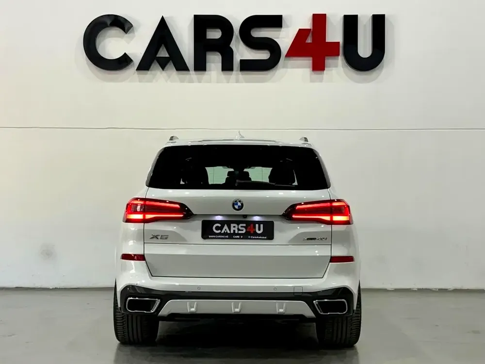 2022 GCC BMW X5 M-sport / warranty and service package with agency (AGMC) - Image 8