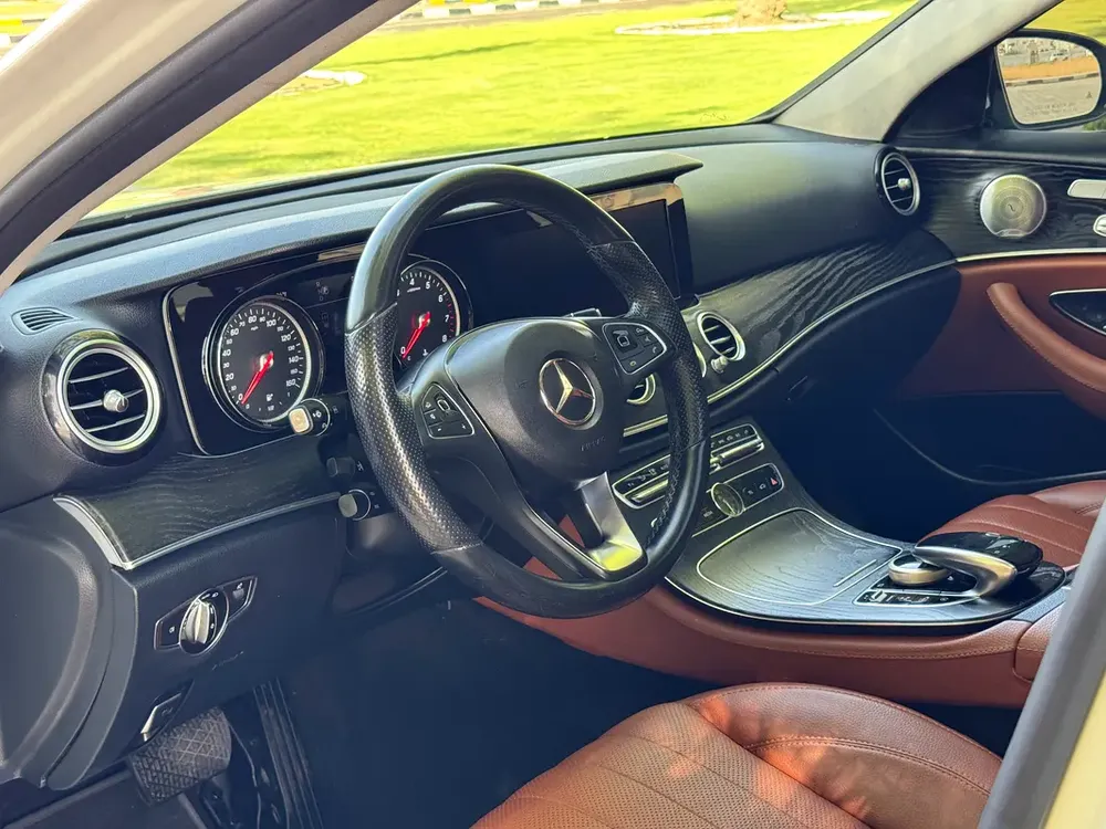 2018 Mercedes-Benz E-Class E 300 | American Specs | Premium Luxury Sedan - Image 16