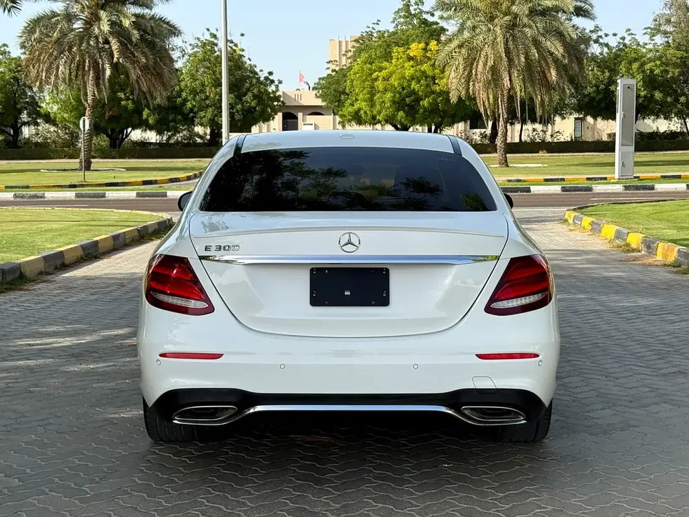 2018 Mercedes-Benz E-Class E 300 | American Specs | Premium Luxury Sedan - Image 9
