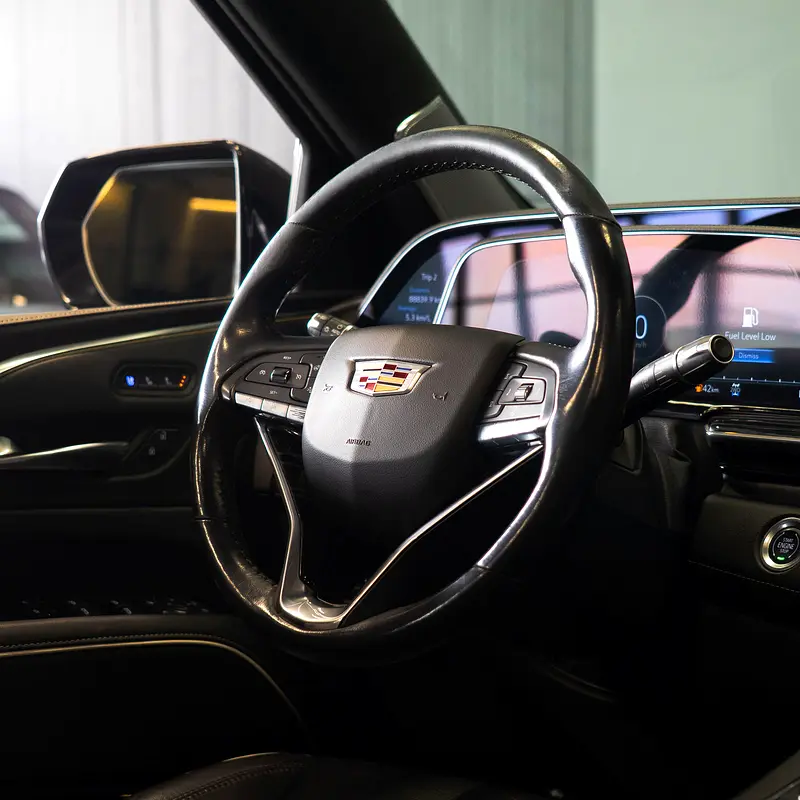 AED 3,832 P.M • 0% Downpayment • Cadillac Escalade Premium Luxury Platinum  • 1 Year Warranty - Image 9