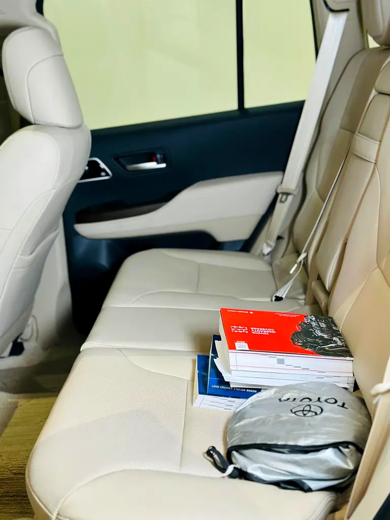 2024 Toyota Land Cruiser GXR - GCC Specs - Brand New! - Image 14