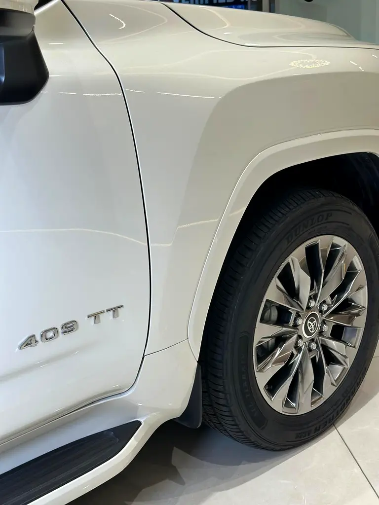 2024 Toyota Land Cruiser GXR - GCC Specs - Brand New! - Image 19