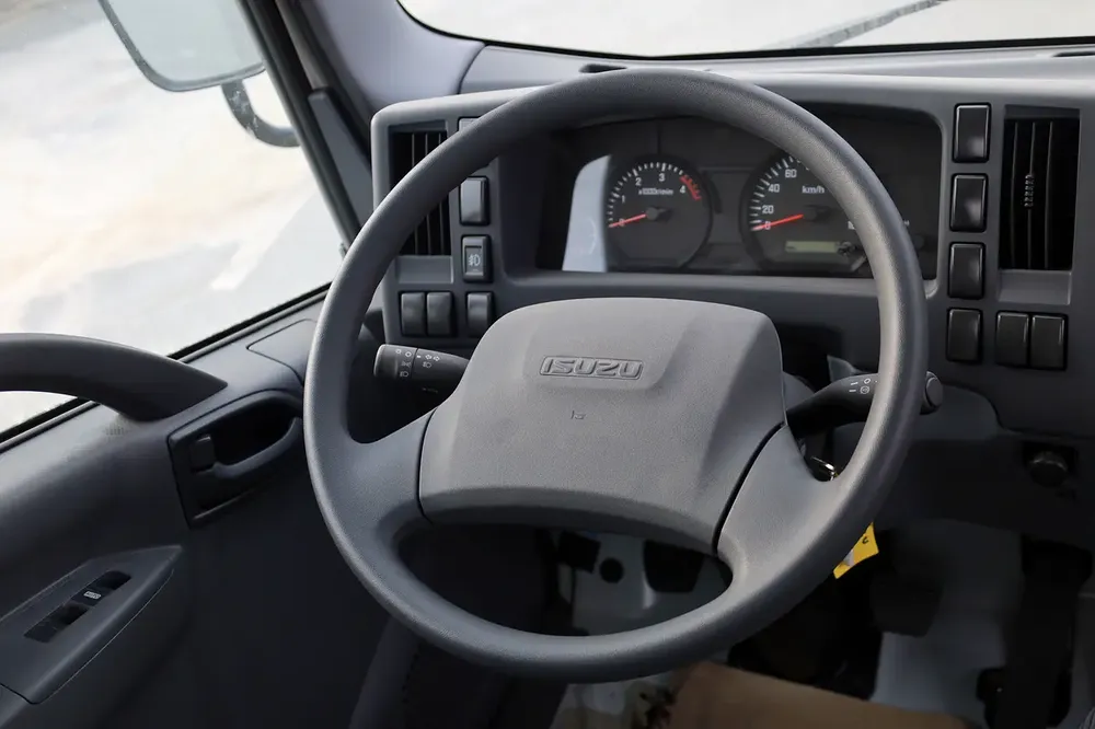 ISUZU NMR CHASSIS  4.6L 2026 MODEL - Image 16