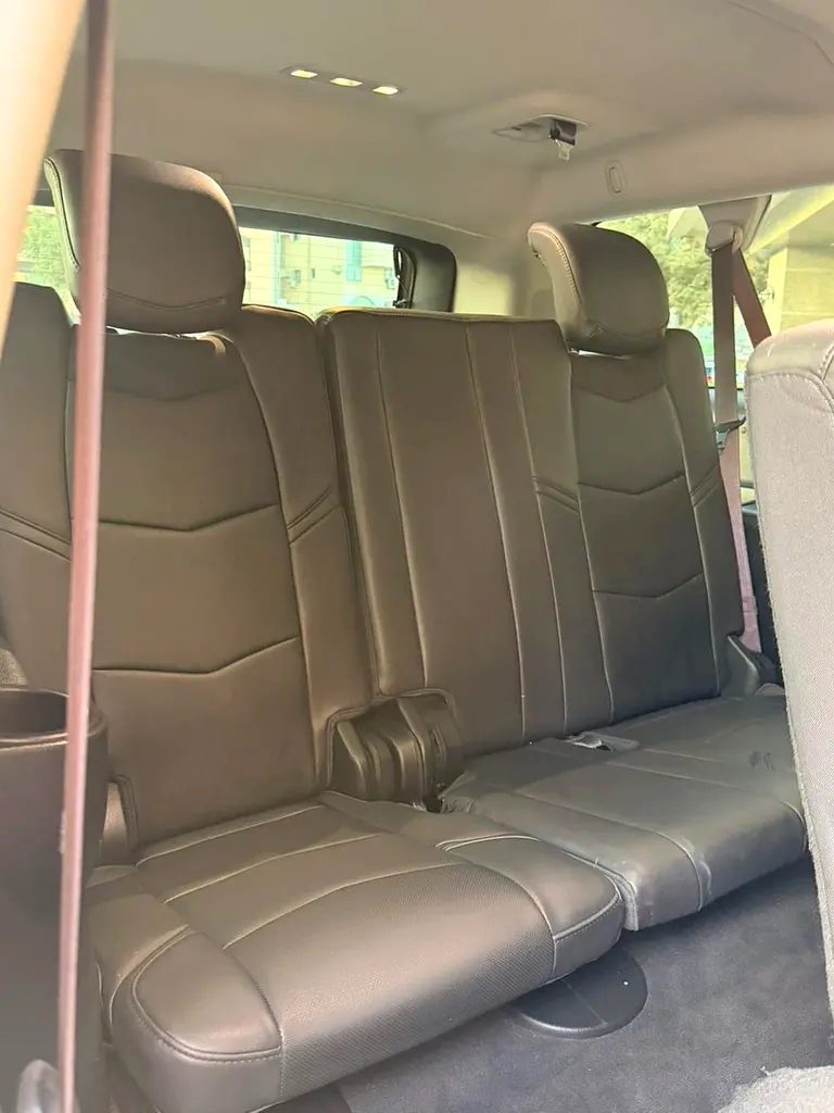 2017 Cadillac Escalade ESV Platinum | GCC Specs | Top Tier Luxury - Image 7