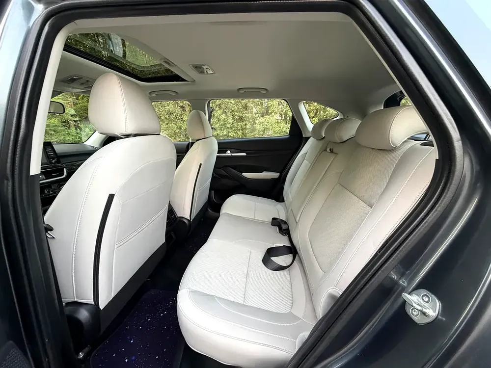 KIA SELTOS 1.6 LX SUNROOF # 2023 GCC # WELL MAINTAINED CAR FOR SALE. - Image 13