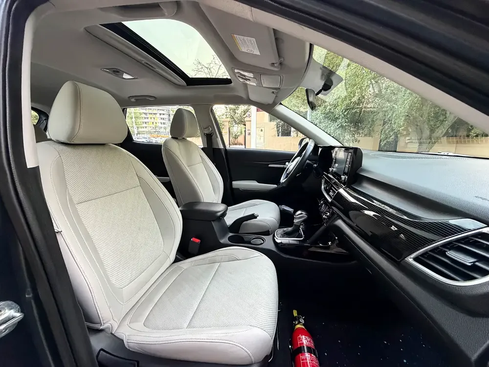 KIA SELTOS 1.6 LX SUNROOF # 2023 GCC # WELL MAINTAINED CAR FOR SALE. - Image 15