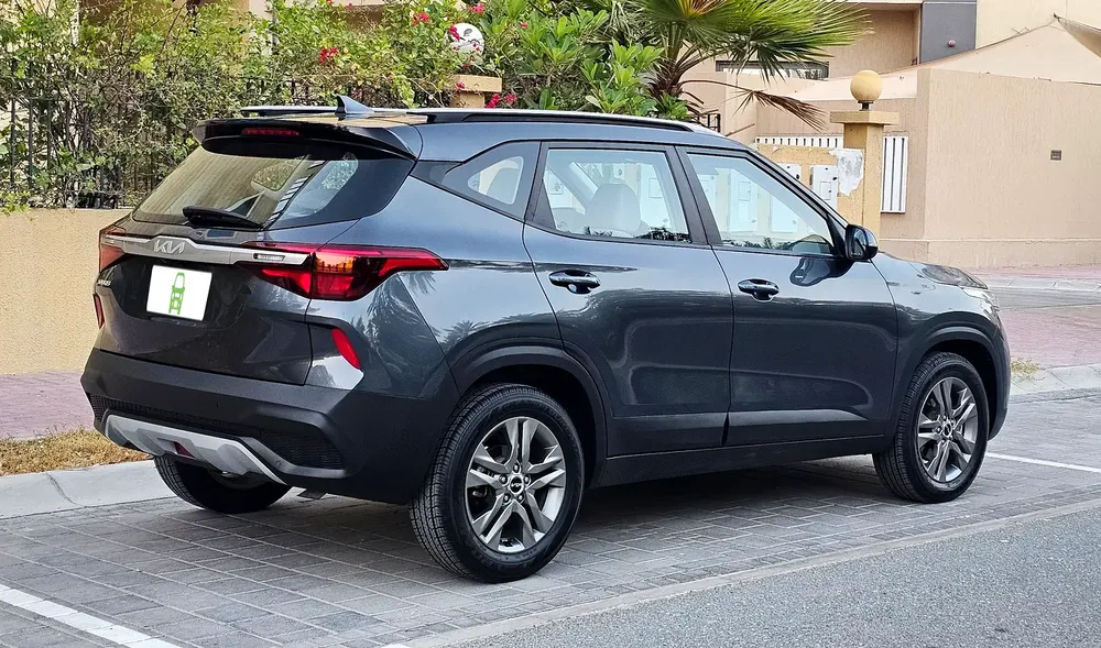 KIA SELTOS 1.6 LX SUNROOF # 2023 GCC # WELL MAINTAINED CAR FOR SALE. - Image 4