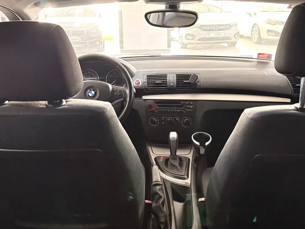 BMW 1-Series 118i 2009 - Image 6