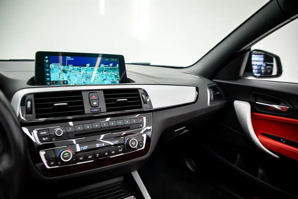 2018 BMW 220i Sportline Convertible | GCC | Full Service History | Excellent Condition | - Image 11