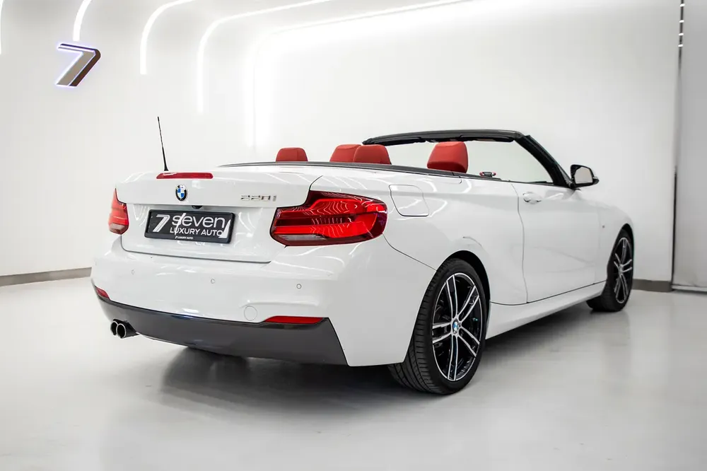 2018 BMW 220i Sportline Convertible | GCC | Full Service History | Excellent Condition | - Image 6