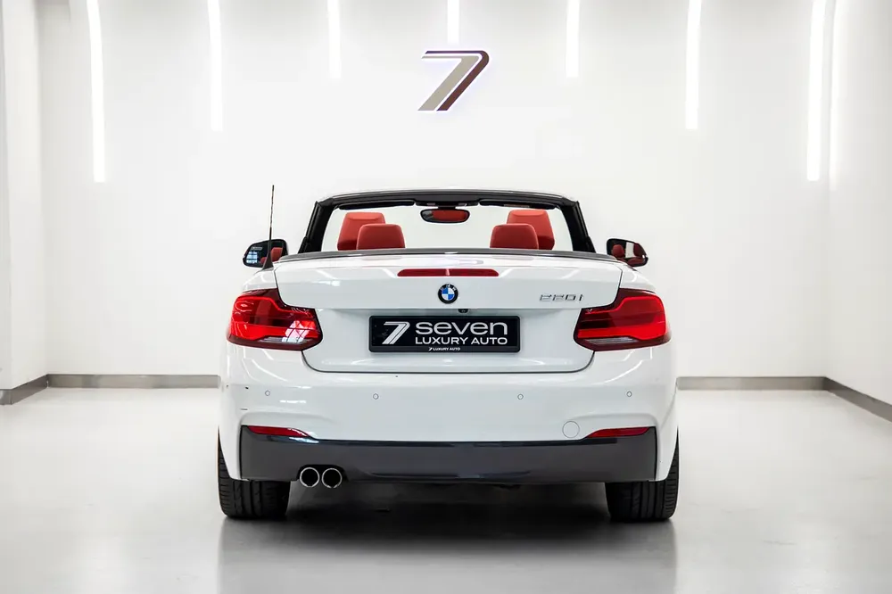 2018 BMW 220i Sportline Convertible | GCC | Full Service History | Excellent Condition | - Image 7