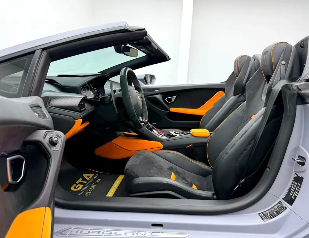 2023 Lamborghini Huracan EVO Spyder, 2027 Lamborghini Warranty, Very Low Km, Fully Loaded, GCC - Image 10
