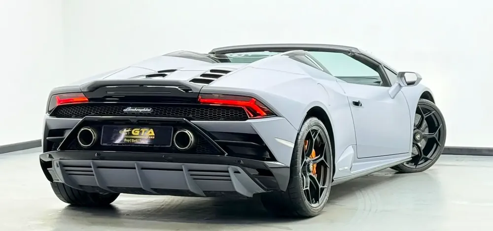 2023 Lamborghini Huracan EVO Spyder, 2027 Lamborghini Warranty, Very Low Km, Fully Loaded, GCC - Image 4