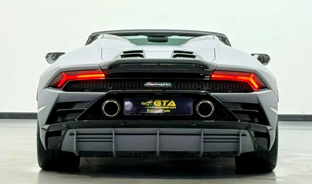 2023 Lamborghini Huracan EVO Spyder, 2027 Lamborghini Warranty, Very Low Km, Fully Loaded, GCC - Image 5