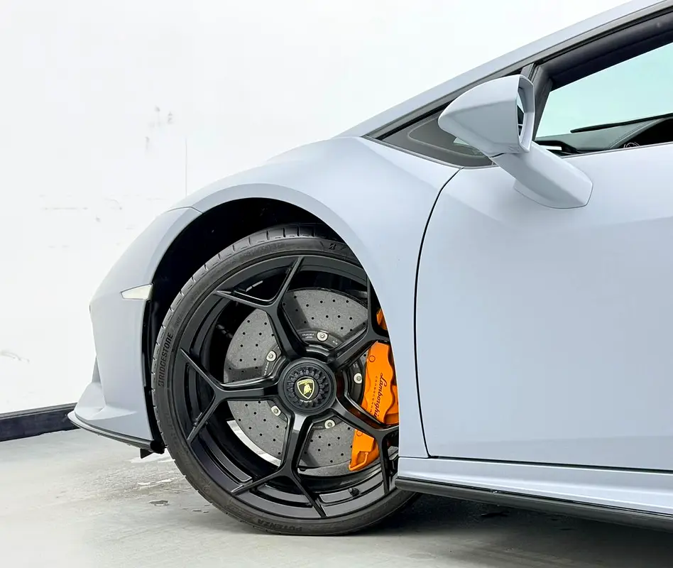2023 Lamborghini Huracan EVO Spyder, 2027 Lamborghini Warranty, Very Low Km, Fully Loaded, GCC - Image 7