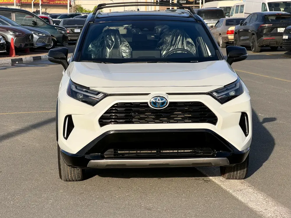 2023 Toyota RAV4 XSE hybrid - American Specs - Pristine Condition - Image 4