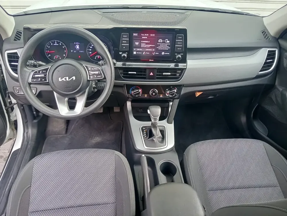 2023 Kia Seltos Prestige - GCC Specs - Image 9