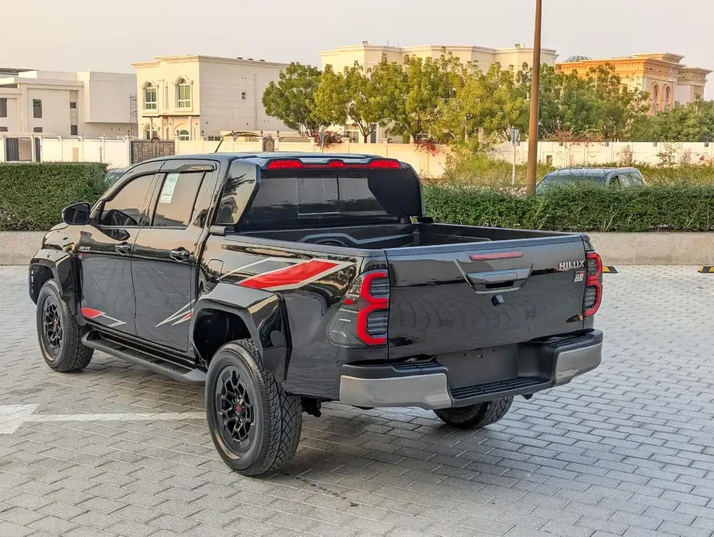 TOYOTA HILUX 2021 FACELIFTED 2025 GR SPORT GCC IN EXCELLENT CONDITION - Image 15