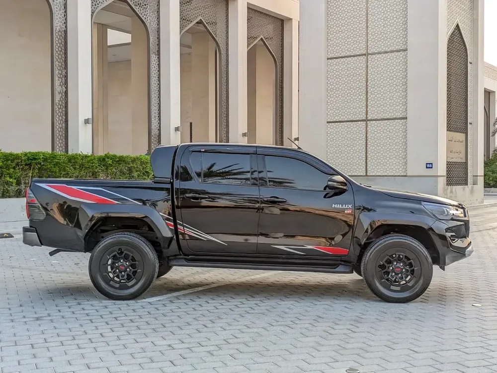 TOYOTA HILUX 2021 FACELIFTED 2025 GR SPORT GCC IN EXCELLENT CONDITION - Image 17