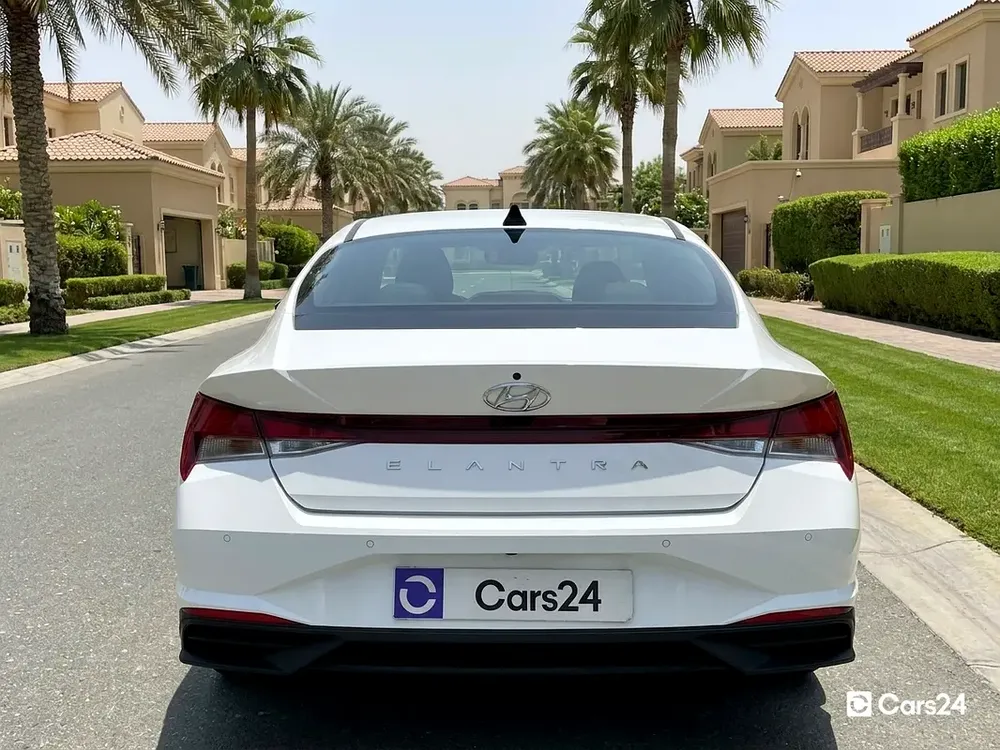 AED 768/month | Free 3 Months Warranty | Service History | 30 Day Return | HYUNDAI ELANTRA 2023 - Image 4