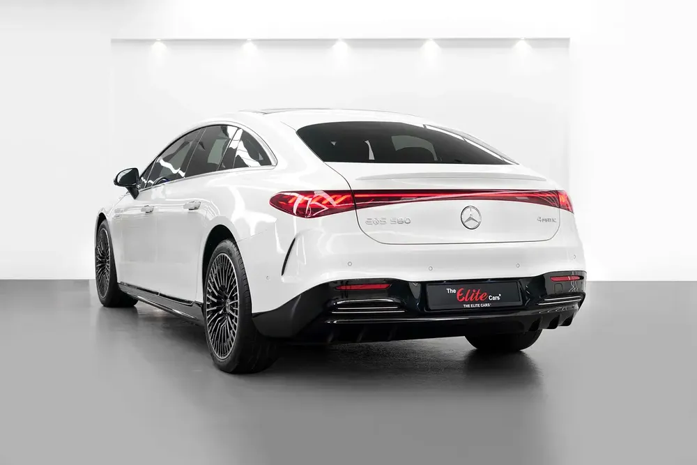 2022 MERCEDES EQS 580 4MATIC / GCC / LOW MILEAGE / DEALER WARRANTY - Image 4