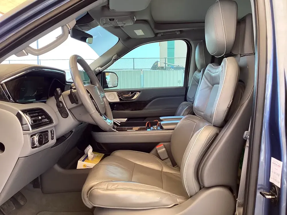 Lincoln Navigator Presidential 2018 | GCC Specs | Full Service History - Image 8