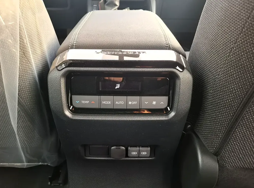 Toyota Prado 2.4L 2025 Urban Black Petrol (Export Only) - Image 9