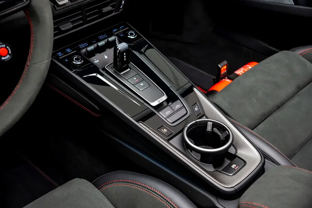GCC SPECS AL NABOODAH  WARRANTY - 2025 PORSCHE 911 TARGA 4 GTS - Image 12