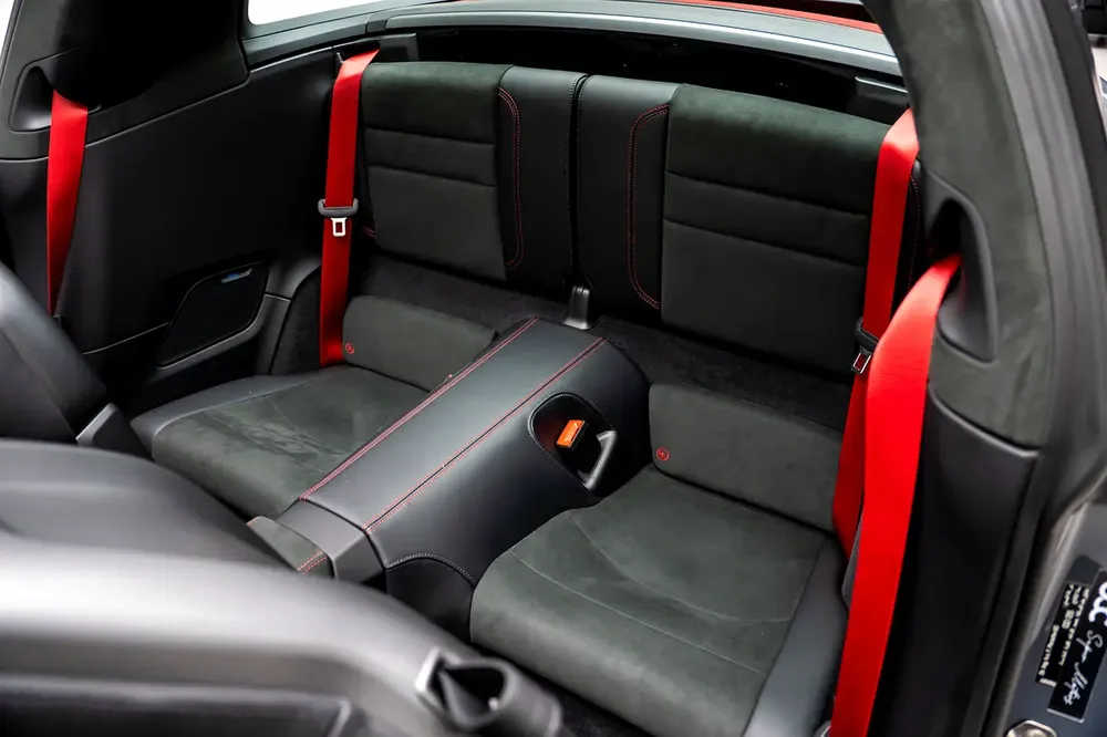 GCC SPECS AL NABOODAH  WARRANTY - 2025 PORSCHE 911 TARGA 4 GTS - Image 17