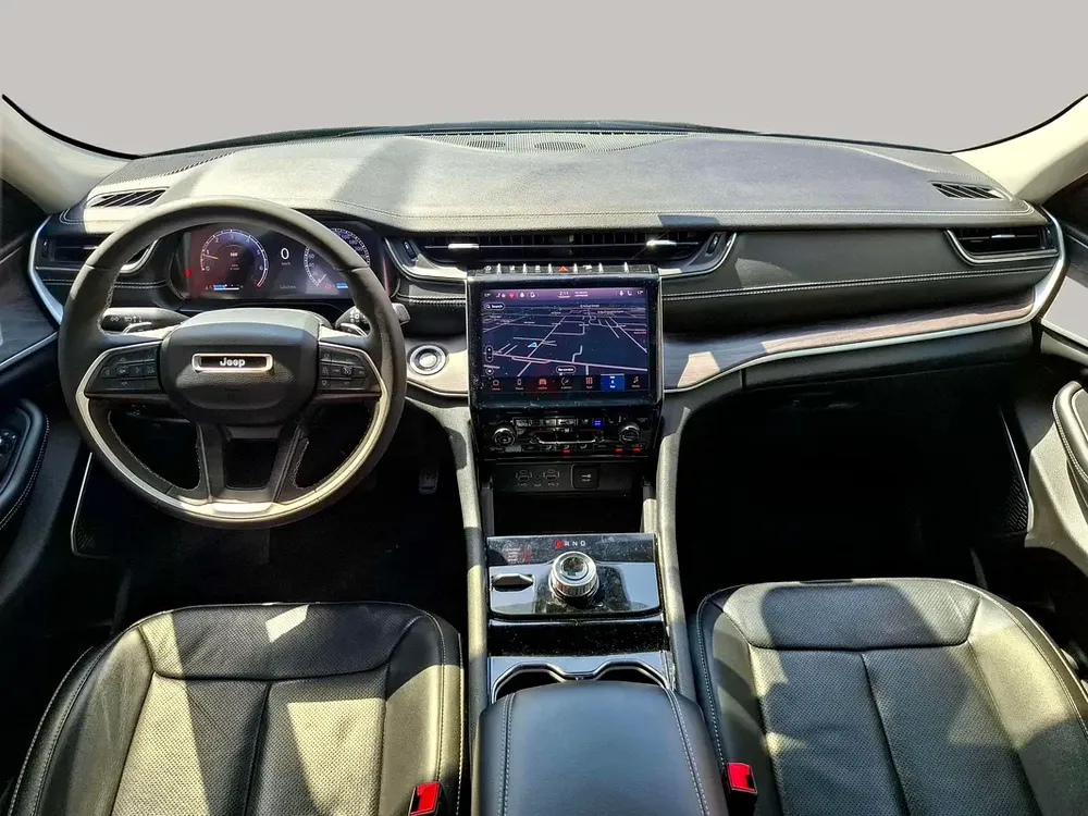 AED 2128/month | 2023 Jeep Grand Cherokee  | GCC Specs | Ref#463884 - Image 18