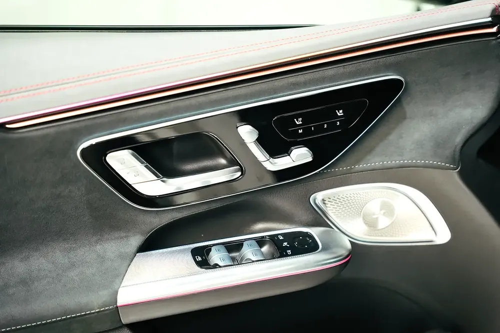 Mercedes-Benz EQE 350 4MATIC 2025 GCC Specs - Image 11