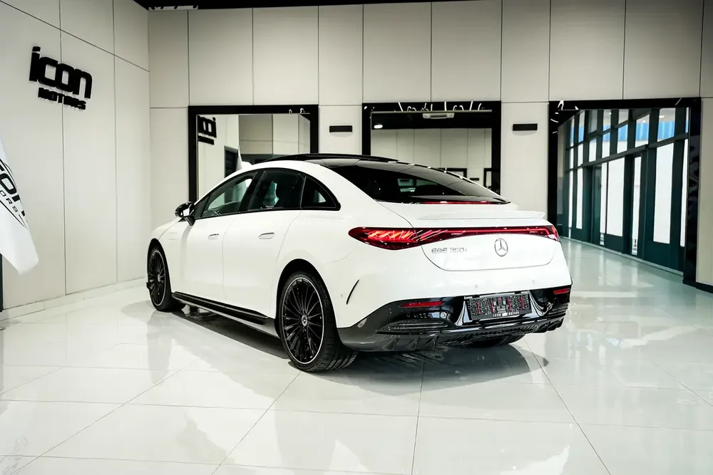 Mercedes-Benz EQE 350 4MATIC 2025 GCC Specs - Image 17