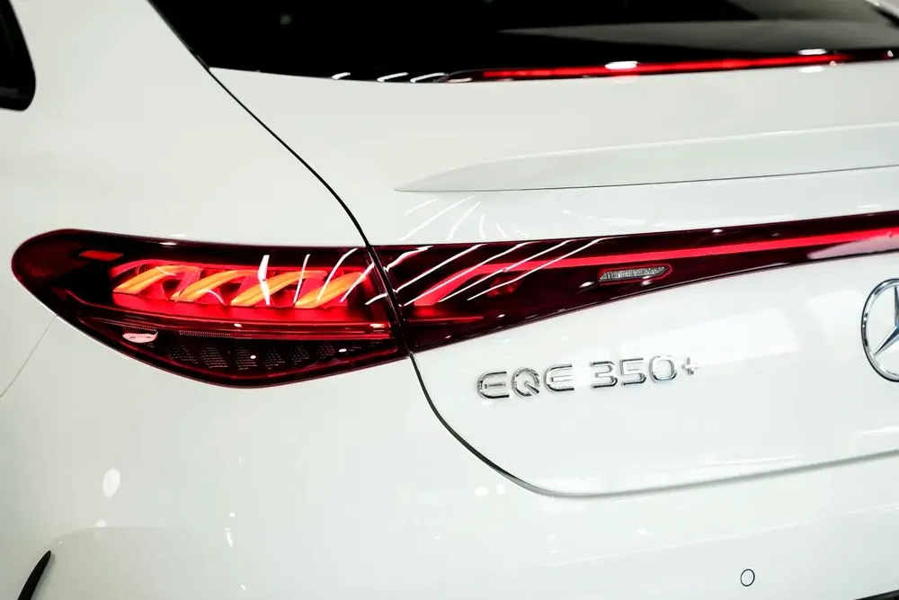 Mercedes-Benz EQE 350 4MATIC 2025 GCC Specs - Image 19