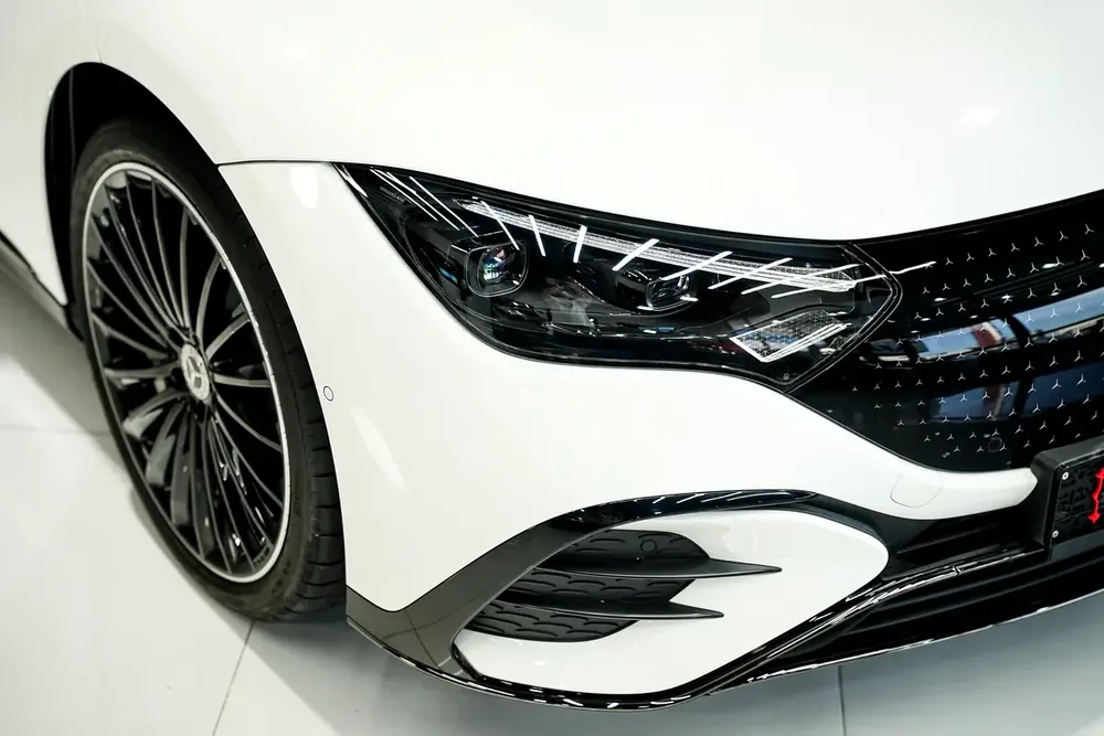 Mercedes-Benz EQE 350 4MATIC 2025 GCC Specs - Image 4