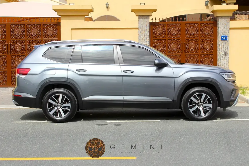Volkswagen Teramont 3.6 Comfortline 2023 w/ WARRANTY - Image 4