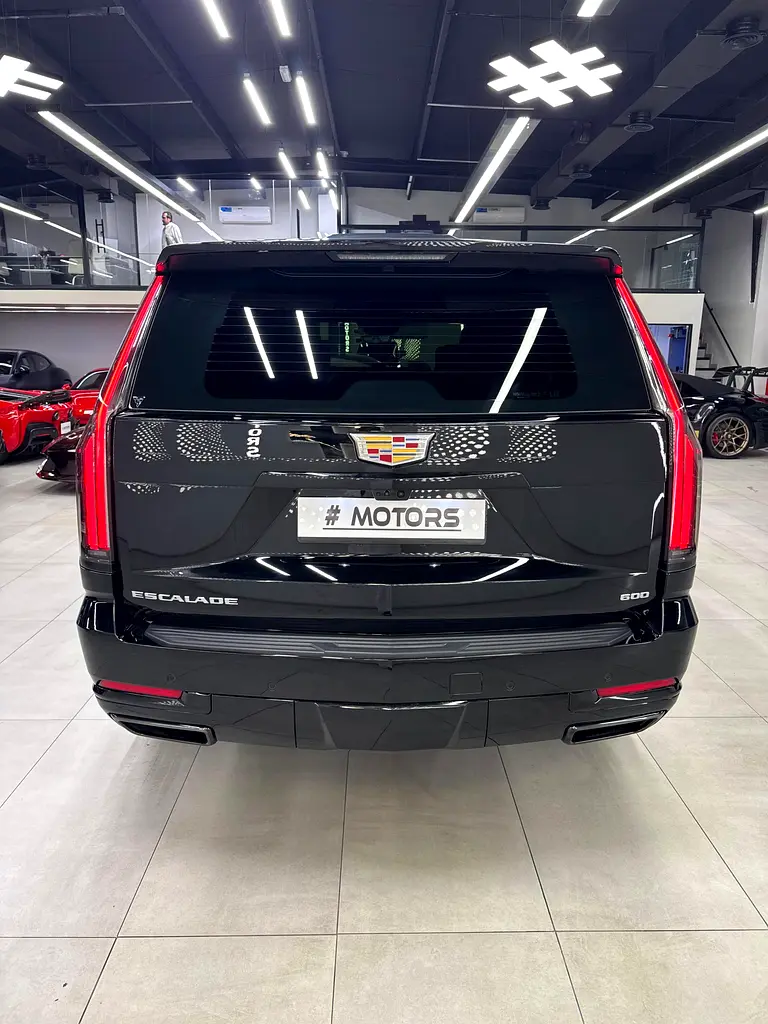 Cadillac Escalade - Image 20