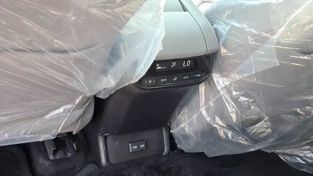 2023 TOYOTA HIGHLANDER HYBRID | GCC SPEC | DRIVEN 10,966 KM ONLY | 7 SEAT - Image 15