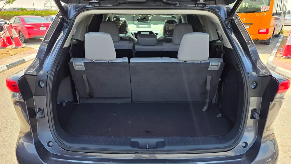2023 TOYOTA HIGHLANDER HYBRID | GCC SPEC | DRIVEN 10,966 KM ONLY | 7 SEAT - Image 17