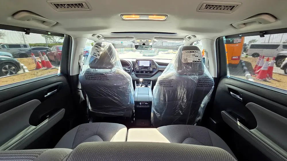 2023 TOYOTA HIGHLANDER HYBRID | GCC SPEC | DRIVEN 10,966 KM ONLY | 7 SEAT - Image 18