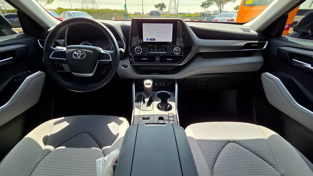 2023 TOYOTA HIGHLANDER HYBRID | GCC SPEC | DRIVEN 10,966 KM ONLY | 7 SEAT - Image 7