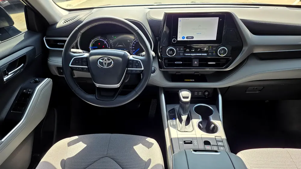 2023 TOYOTA HIGHLANDER HYBRID | GCC SPEC | DRIVEN 10,966 KM ONLY | 7 SEAT - Image 8