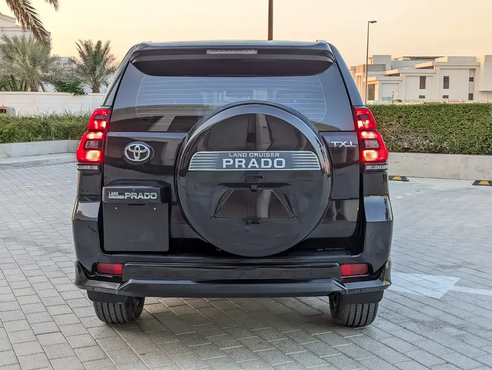 TOYOTA PRADO 2016 FACELIFTED 2023 V4 2.7L GCC IN EXCELLENT CONDITION - Image 17