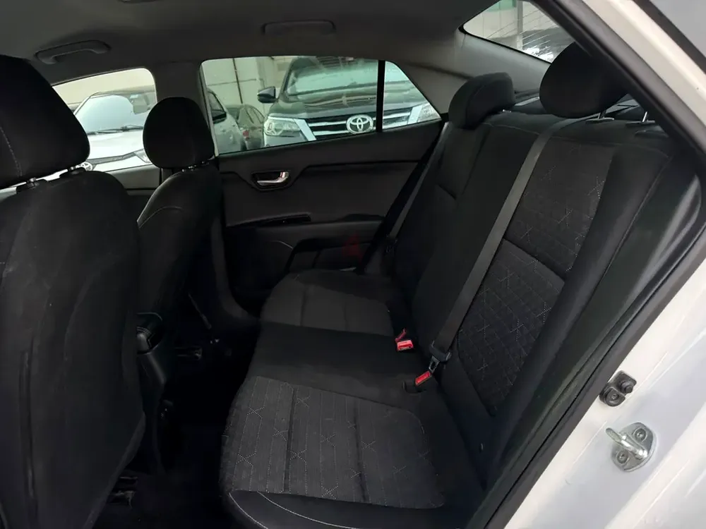 2020 Kia Rio S - Excellent Condition - Fuel Efficient - Image 11