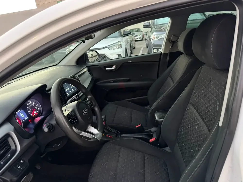 2020 Kia Rio S - Excellent Condition - Fuel Efficient - Image 8
